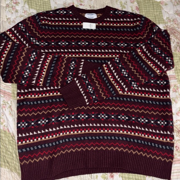 Old Navy Men’s Crew-Neck Sweater - Picture 2 of 6